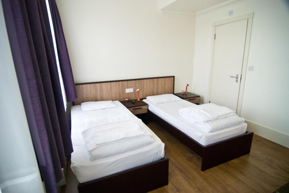 Park View Hotel London Bilik gambar